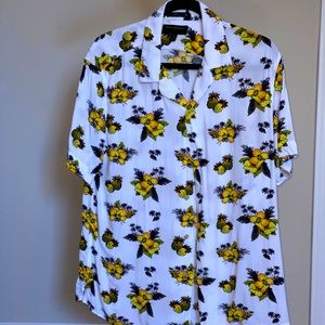 Banana Republic Rayon Floral Summer Button-Up